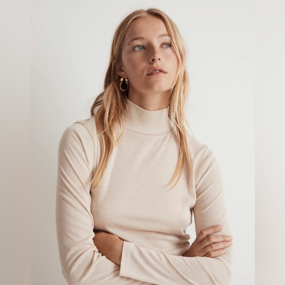Madewell Semi-Sheer Mockneck Tee in Oatmeal Size L
